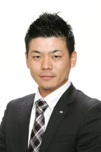 梶原 靖正