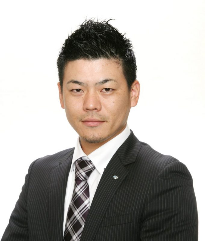 梶原 靖正